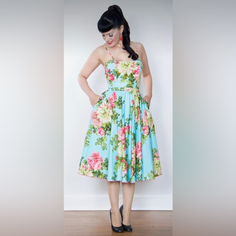 SOLD | Bernie Dexter Kay Swing Dress in Savannah Blue Floral - Medium Spring - Picture 7 of 8